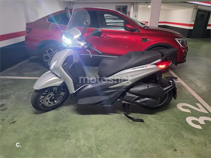 Piaggio Beverly – Vista 7