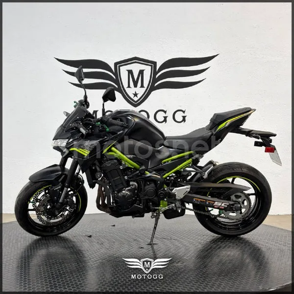 Kawasaki Z900 – Vista 5