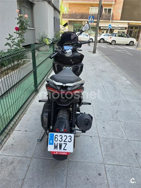 Aprilia SR GT 125 – Vista 7