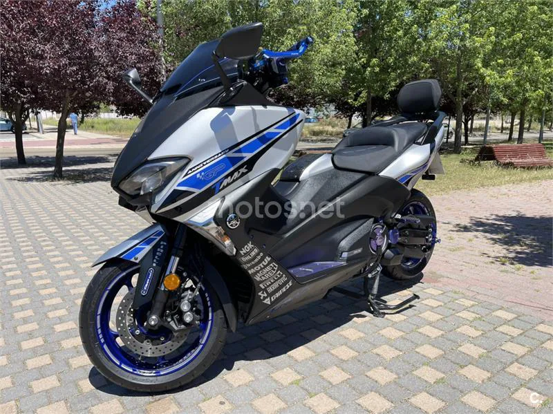 Yamaha TMAX 530 – Vista 4
