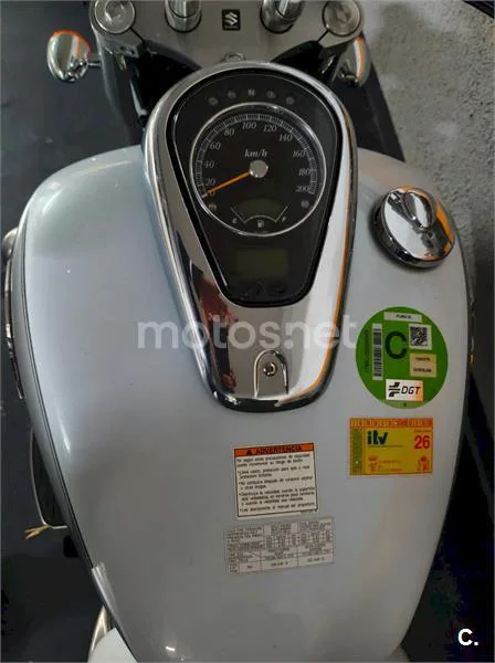 Suzuki Intruder C800 – Vista 3