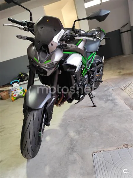 Kawasaki Z900 – Vista 3