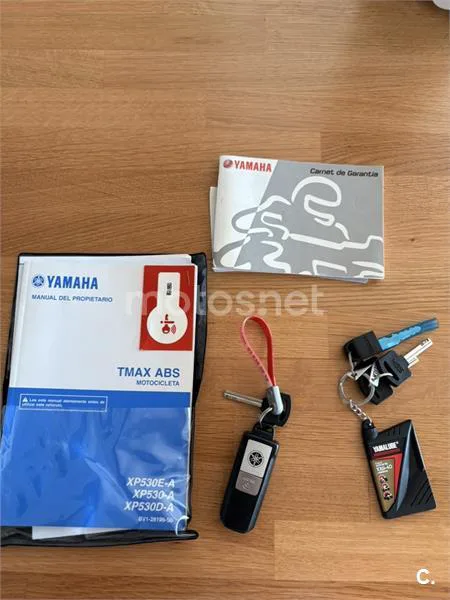 Yamaha TMAX 530 – Vista 8