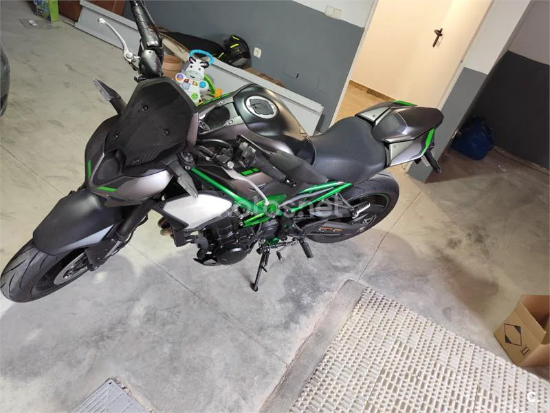 Kawasaki Z900 – Vista 4