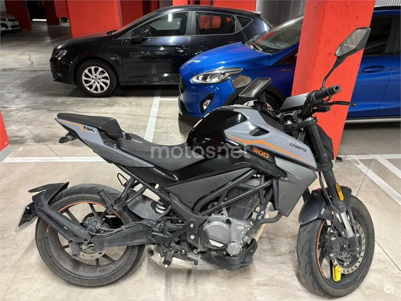 CFMOTO 300NK – Vista 4