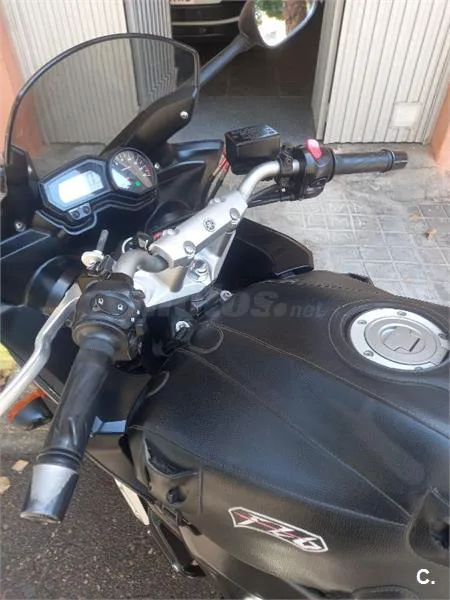 Yamaha FZ6 Fazer S2 – Vista 2