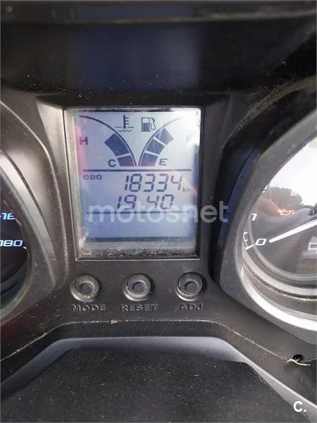 Kawasaki J300 – Vista 6