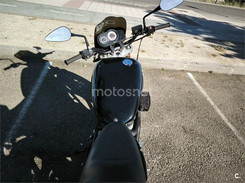 Harley-Davidson Sportster 883 - Vista 8