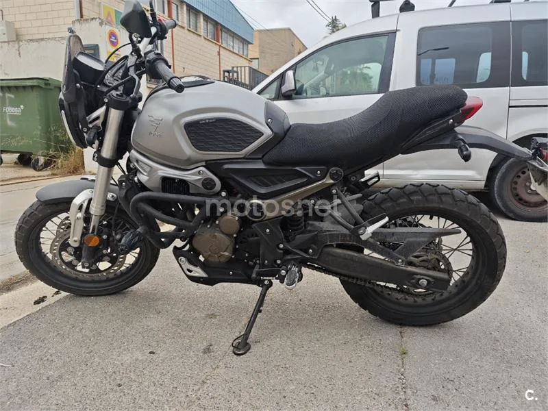 Voge 300 – Vista 6
