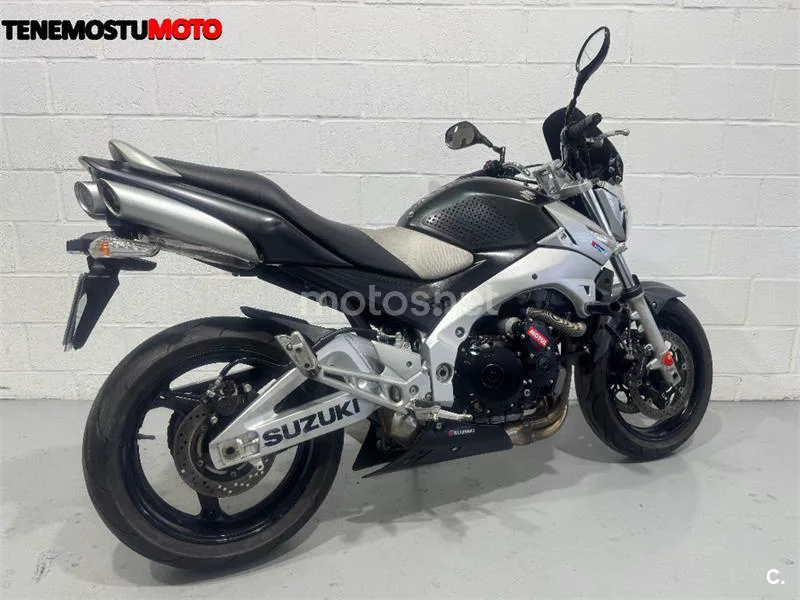Suzuki GSR 600 – Vista 5