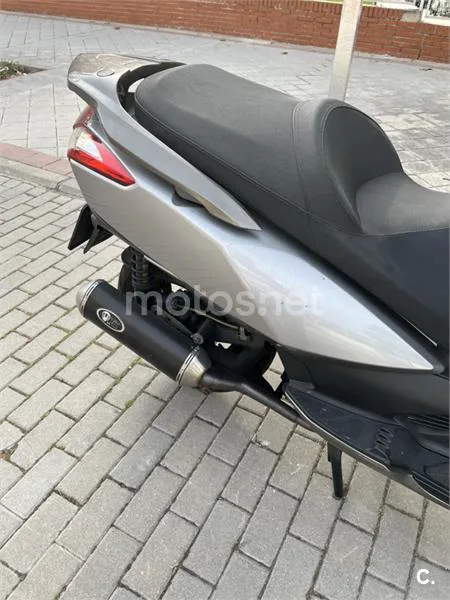 Kymco Super Dink 125 – Vista 3