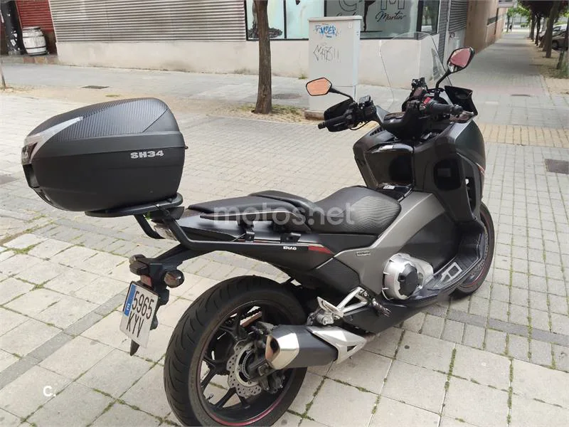 Honda Integra 750 S – Vista 2