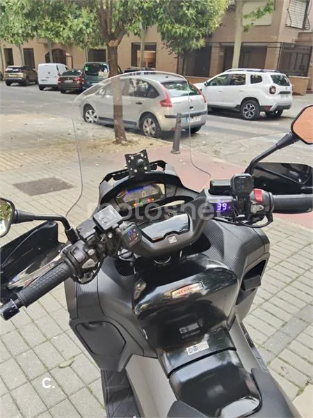Honda Integra 750 S – Vista 3