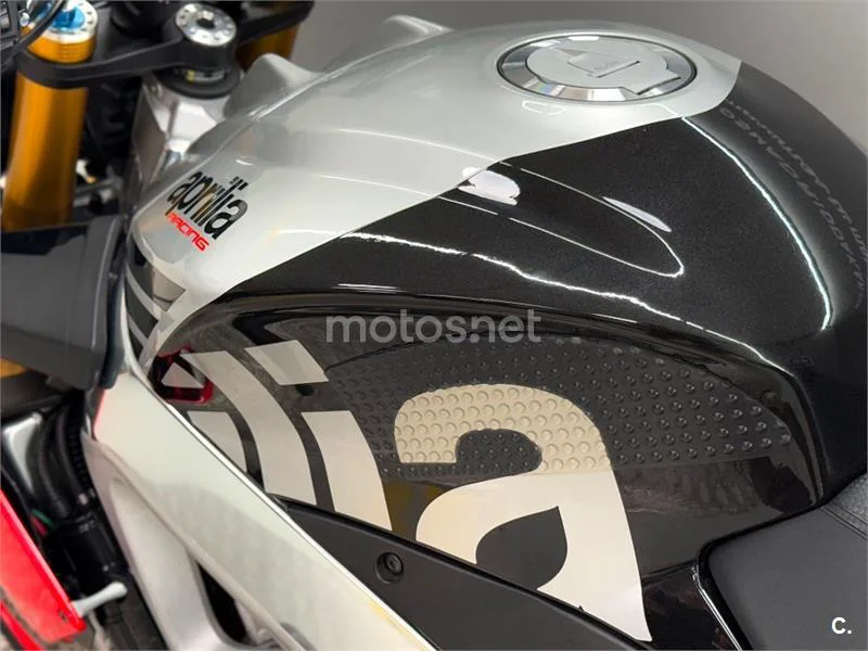 Aprilia Tuono V4 1100 Factory – Vista 15