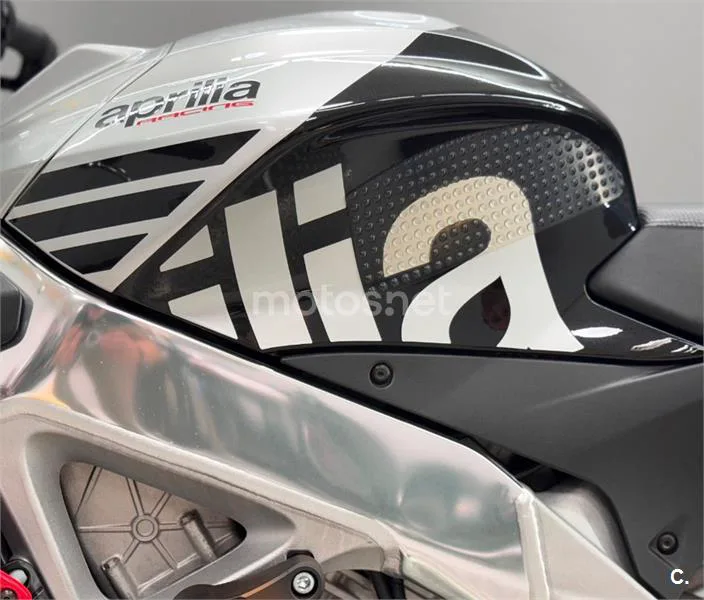 Aprilia Tuono V4 1100 Factory – Vista 20