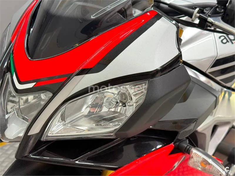 Aprilia Tuono V4 1100 Factory – Vista 23