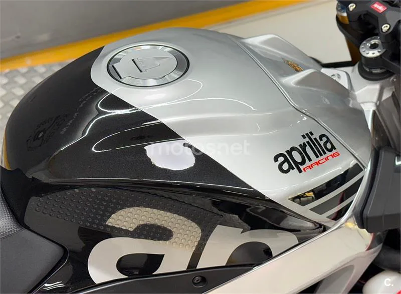 Aprilia Tuono V4 1100 Factory – Vista 6