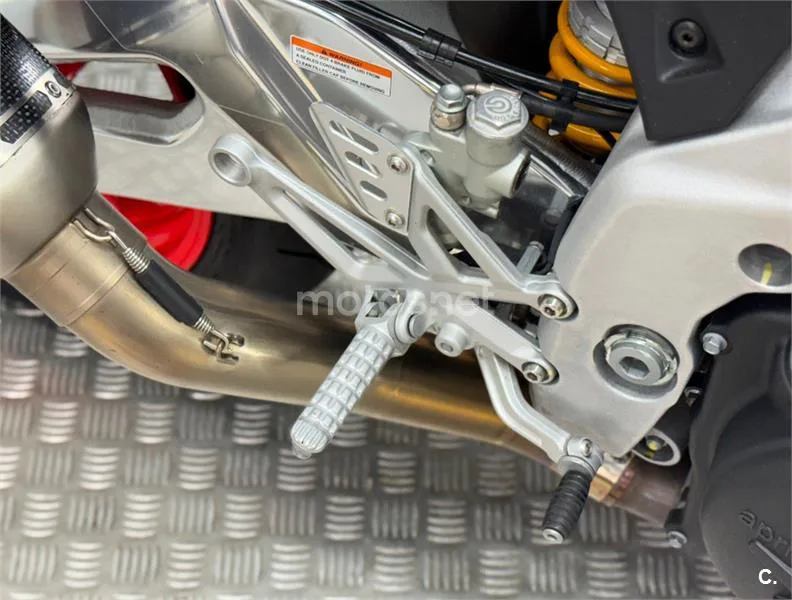 Aprilia Tuono V4 1100 Factory – Vista 10