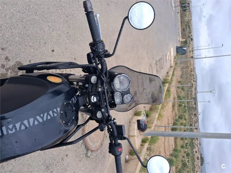 Royal Enfield Himalayan 410 – Vista 7