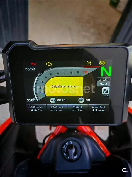 KTM 390 – Vista 4
