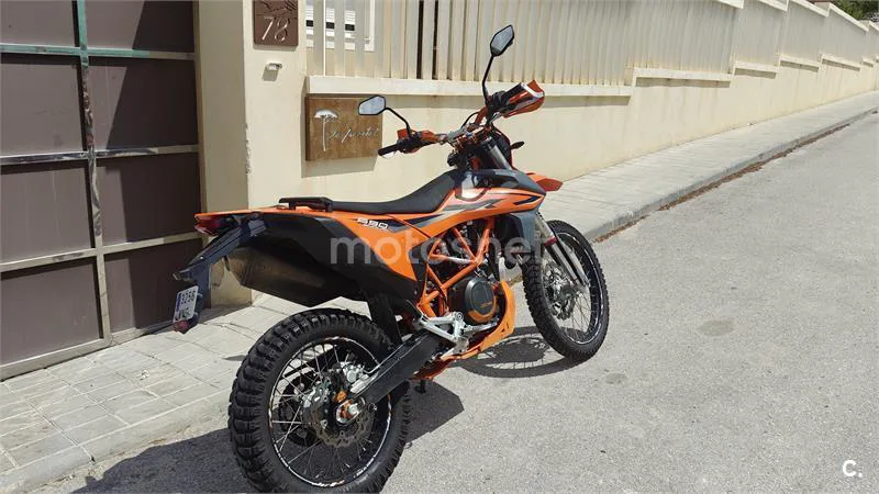 KTM 690 Enduro R – Vista 6