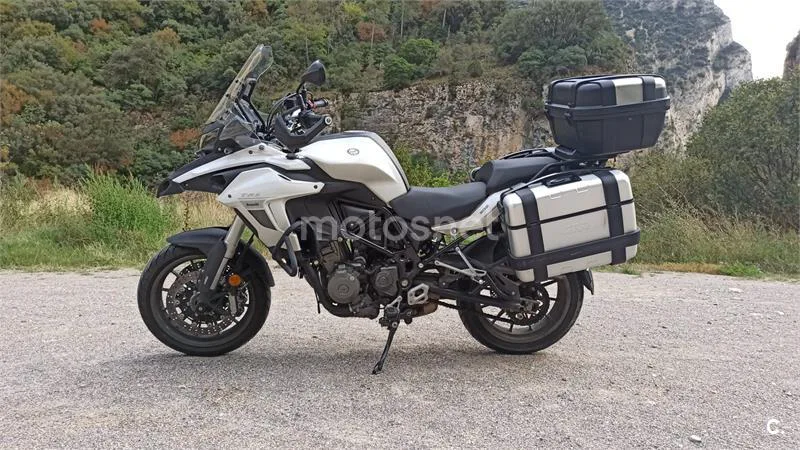 Benelli TRK 502 – Vista 2