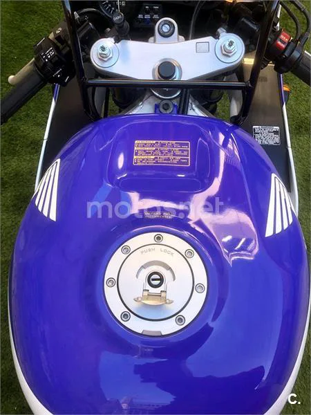 Honda CBR900RR Fireblade - Vista 3