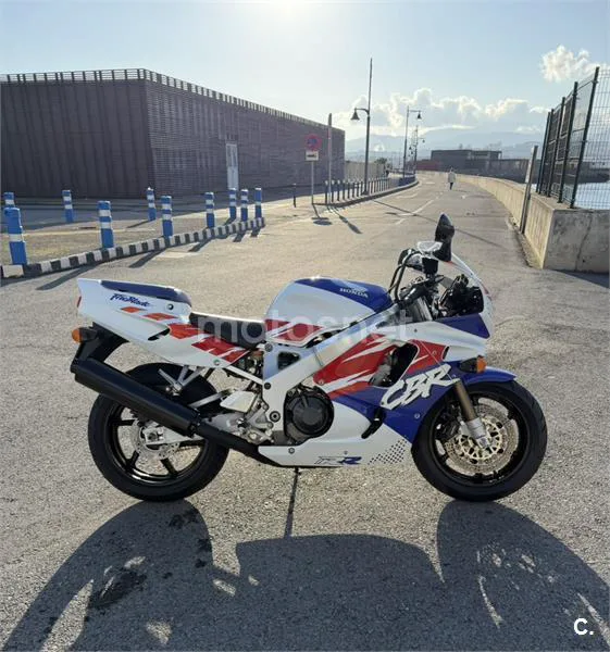 Honda CBR900RR Fireblade - Vista 7