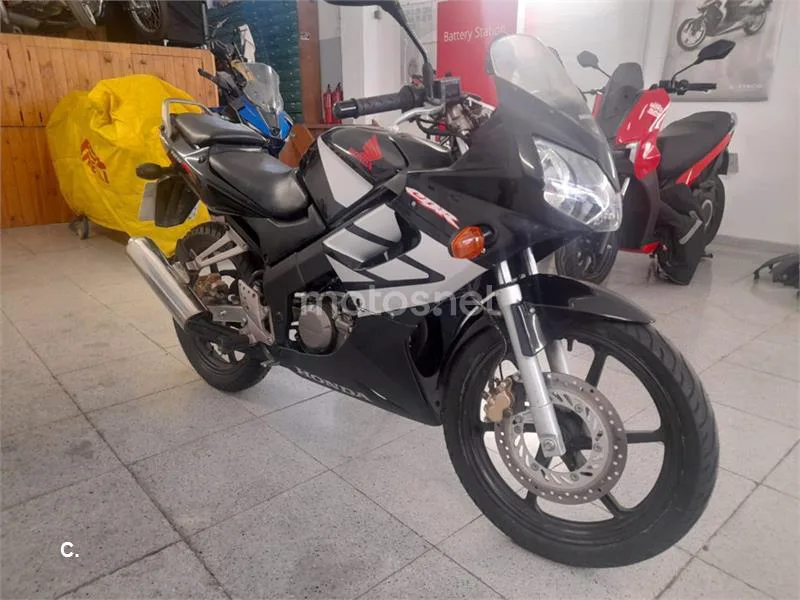 Honda CBR 125 R – Vista 4