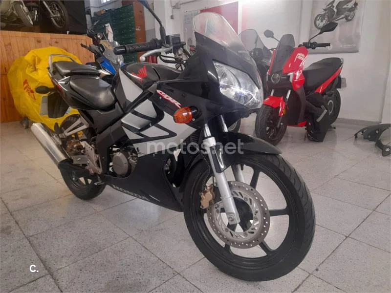 Honda CBR 125 R – Vista 6