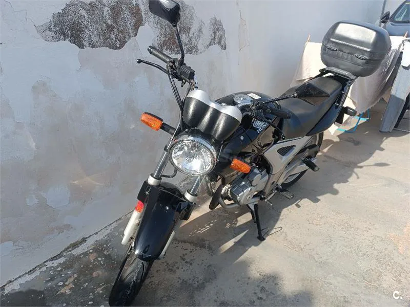 Honda CBF 250 – Vista 4