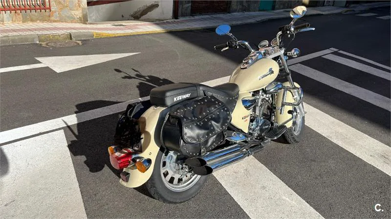 Keeway Superlight 125 – Vista 3