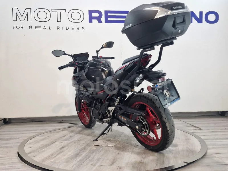 Kawasaki Z500 – Vista 3