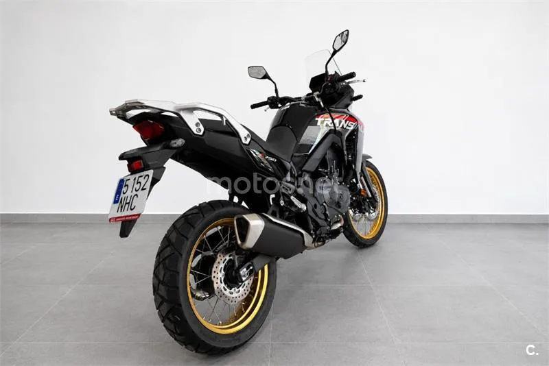 Honda XL 750 Transalp – Vista 15