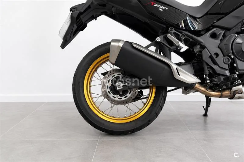 Honda XL 750 Transalp – Vista 3