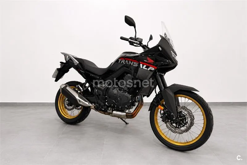 Honda XL 750 Transalp – Vista 5