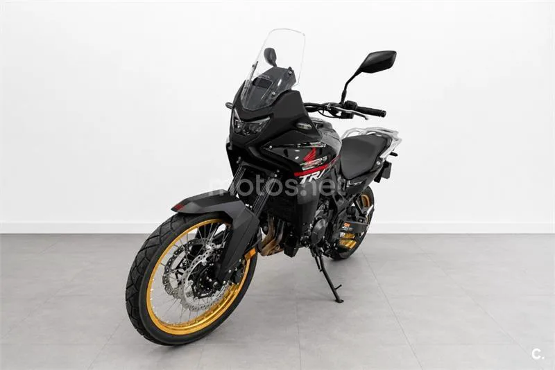 Honda XL 750 Transalp – Vista 7