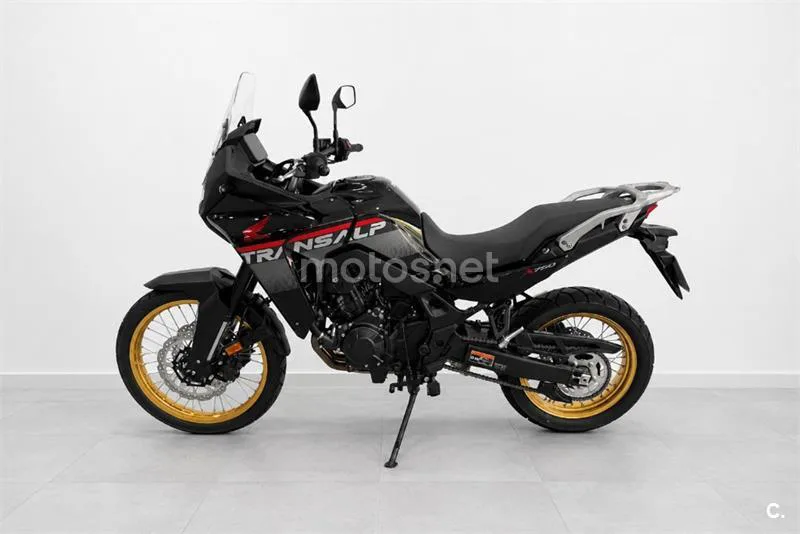 Honda XL 750 Transalp – Vista 8