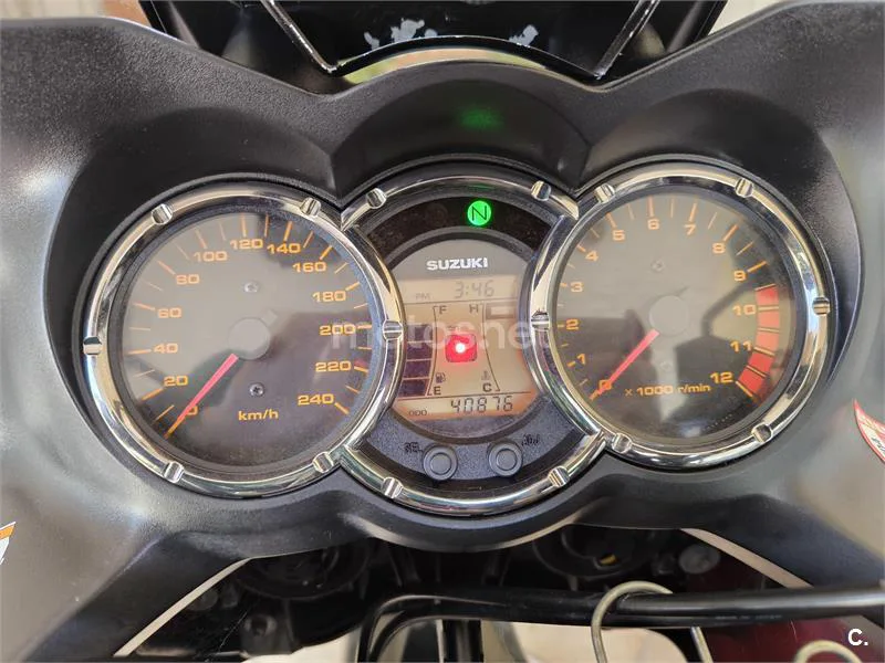 Suzuki V-Strom 1000 – Vista 9