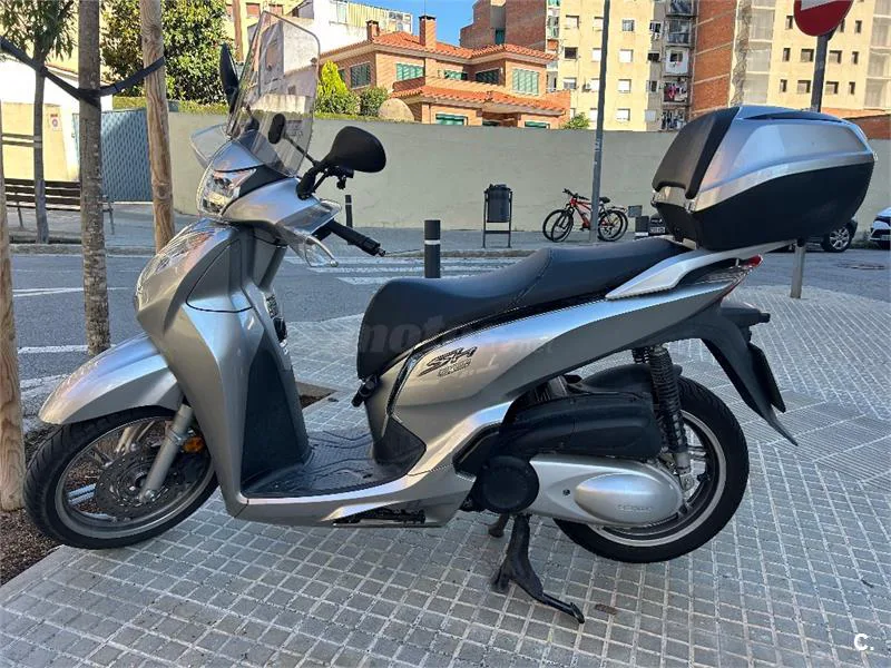 Honda SH 300i – Vista 2