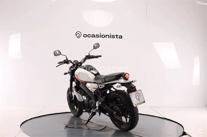 Yamaha XSR 125 – Vista 3