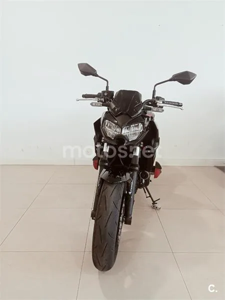 Kawasaki Z650 – Vista 7