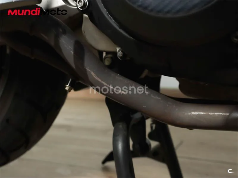 Kymco AK 550 – Vista 17