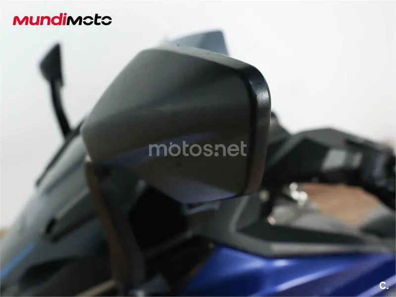 Kymco AK 550 – Vista 19