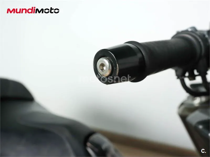 Kymco AK 550 – Vista 33