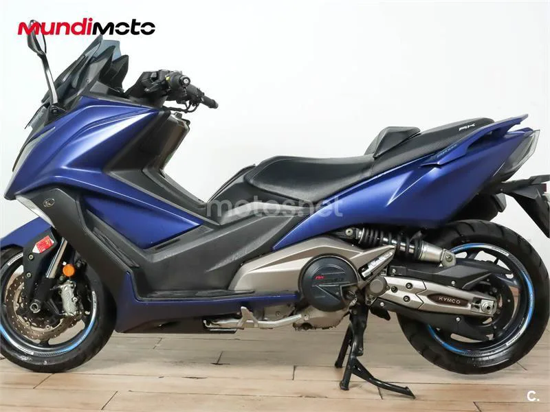 Kymco AK 550 – Vista 6