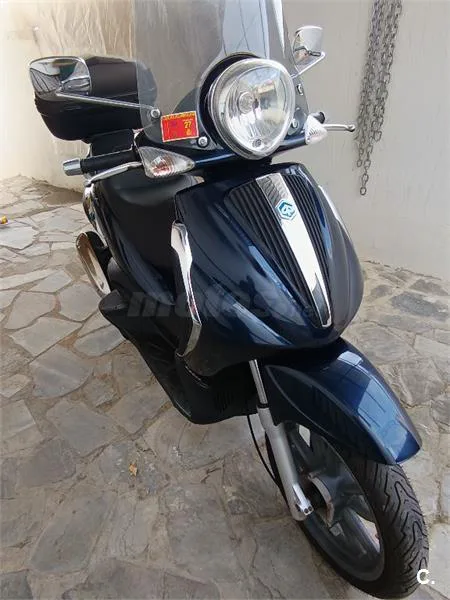 Piaggio Beverly Tourer 300 – Vista 2
