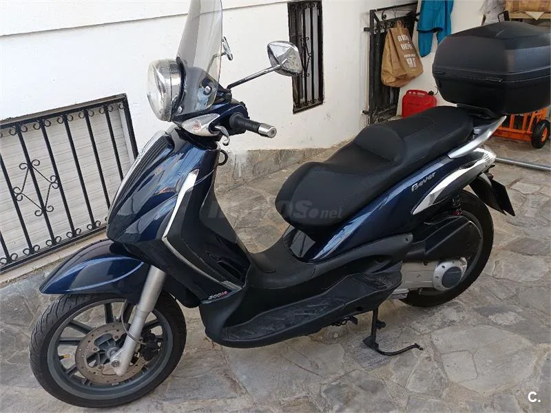 Piaggio Beverly Tourer 300 – Vista 4