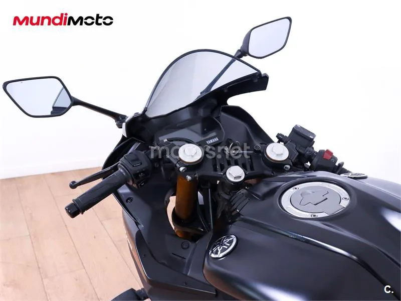 Yamaha R125 – Vista 11