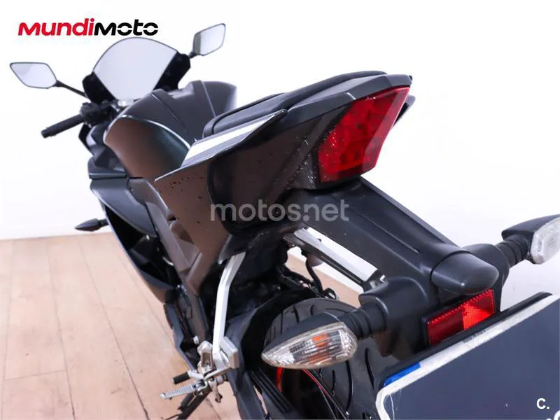 Yamaha R125 – Vista 9